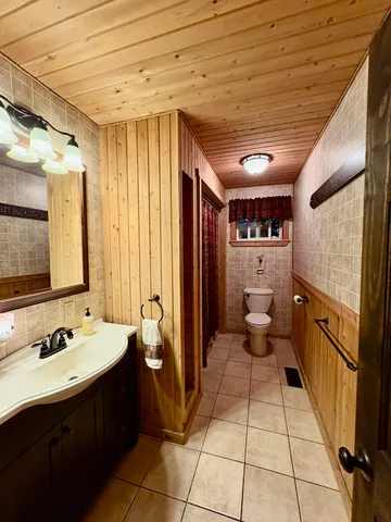 $320,000 | 557 Enfield Road, Lincoln, ME 04457