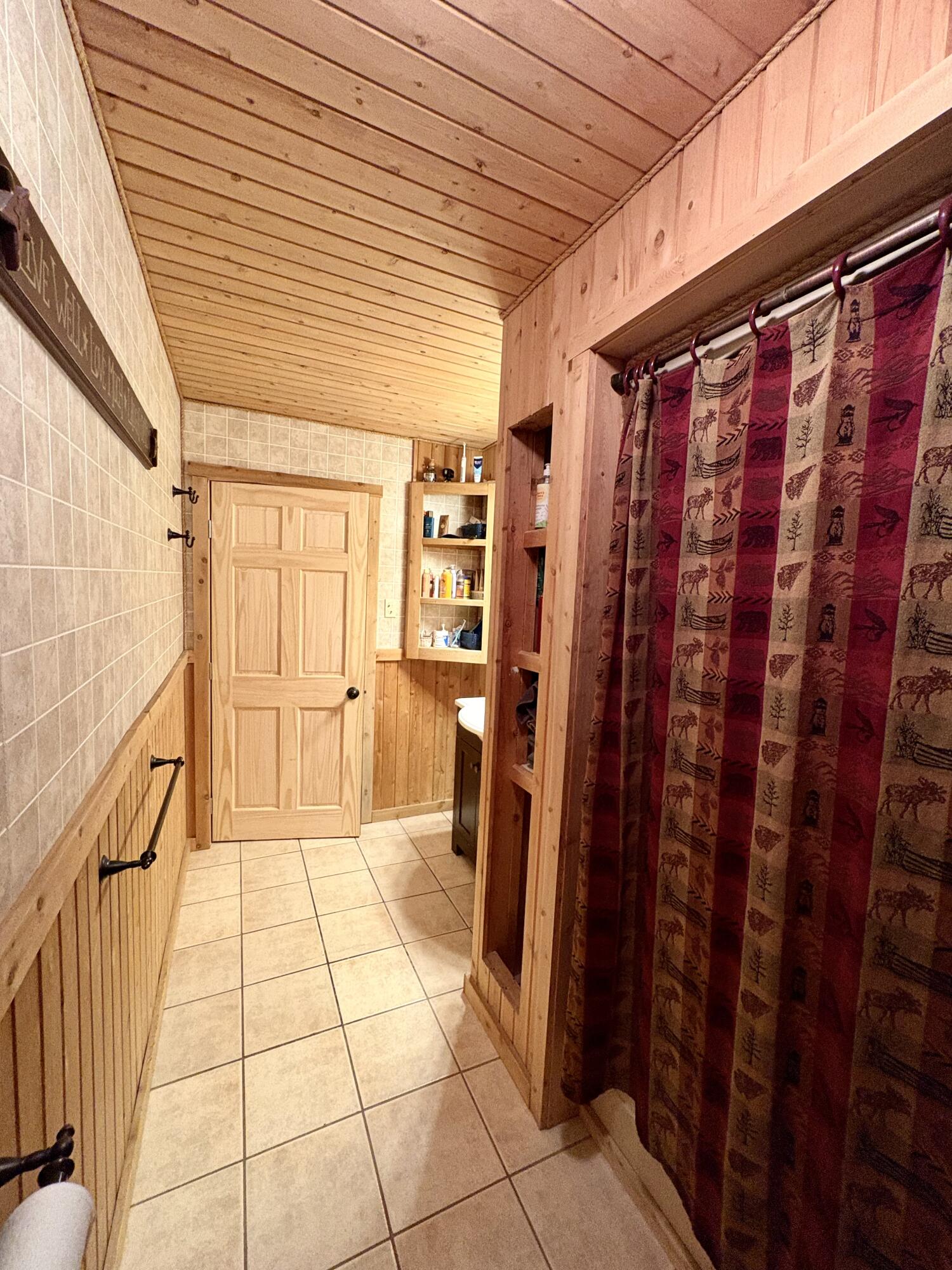 557 Enfield Road Lincoln, ME 04457 - Photo 14 of 40 IMG_7168