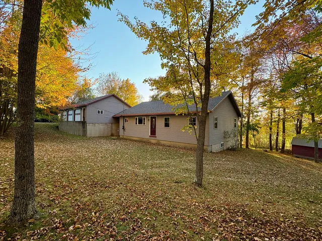 $320,000 | 557 Enfield Road, Lincoln, ME 04457