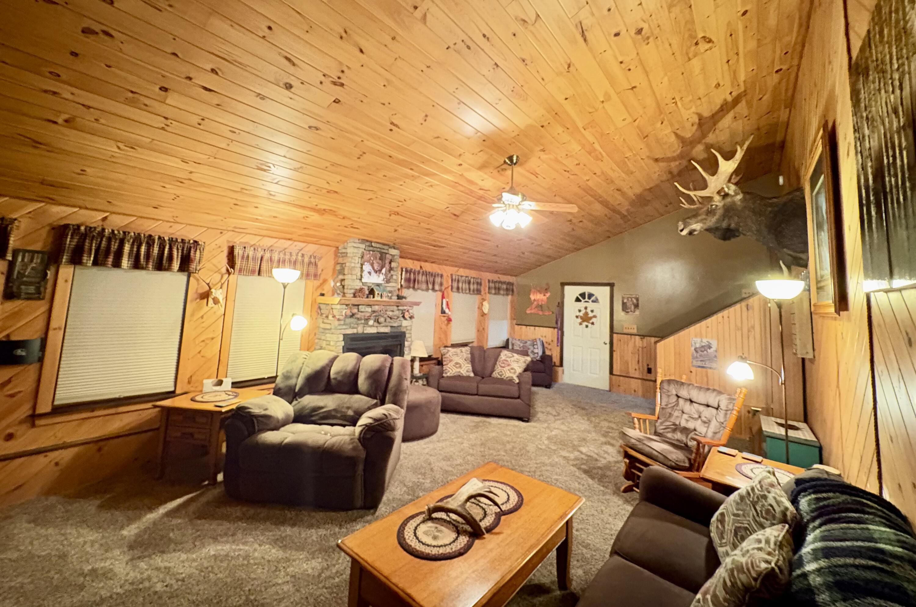 557 Enfield Road Lincoln, ME 04457 - Photo 4 of 40 IMG_7198