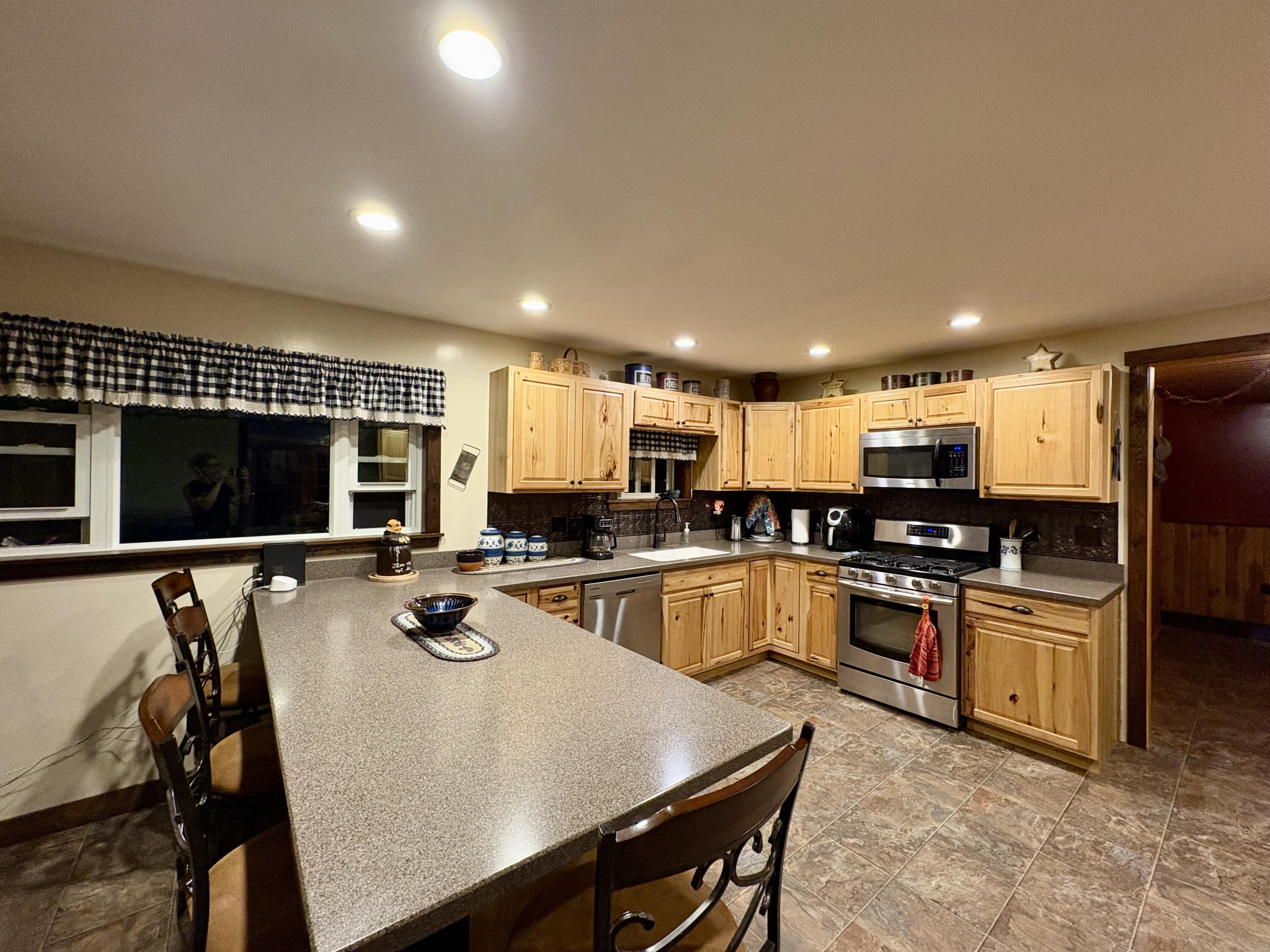 557 Enfield Road Lincoln, ME 04457 - Photo 9 of 40 IMG_7226