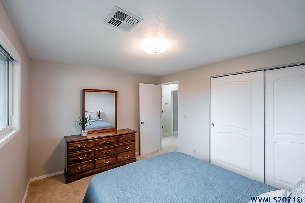 34612 Ranchero Avenue Southeast Albany, OR 97322 - Photo 17 of 42 Gallery Image 17
