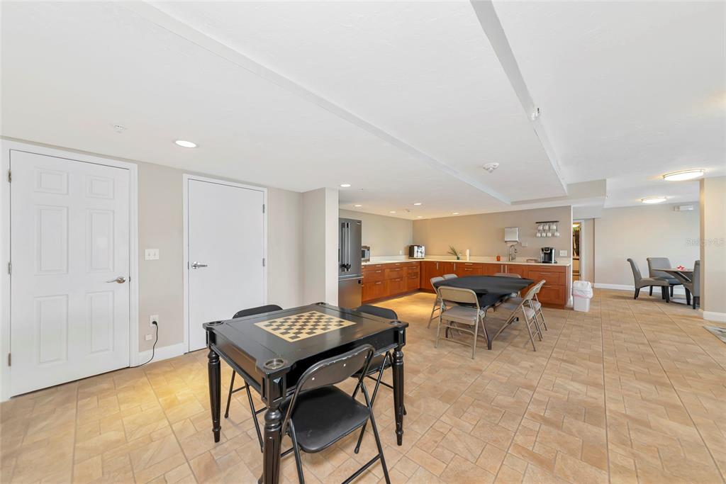 101 South Gulfstream Avenue, Unit 16C Sarasota, FL 34236 - Photo 16 of 86