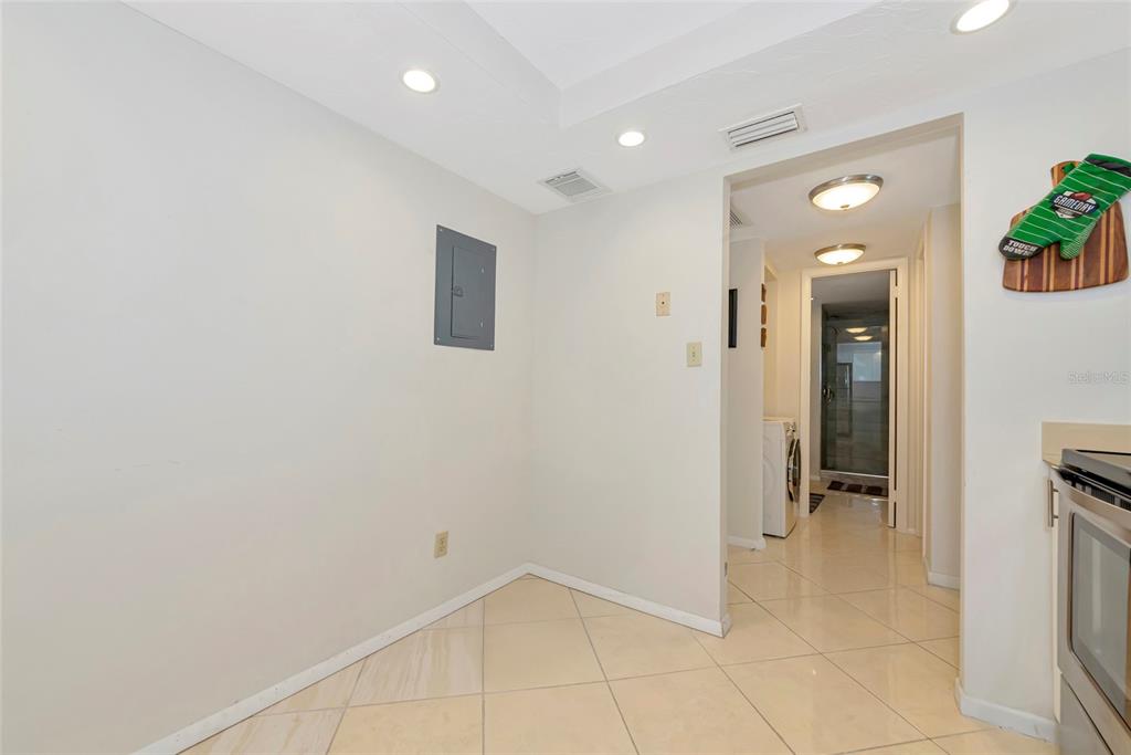 101 South Gulfstream Avenue, Unit 16C Sarasota, FL 34236 - Photo 39 of 86