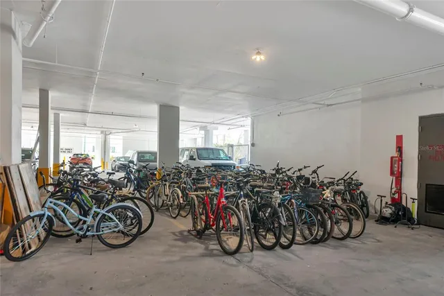 $524,900 | 101 South Gulfstream Avenue, Unit 16C, Sarasota, FL 34236