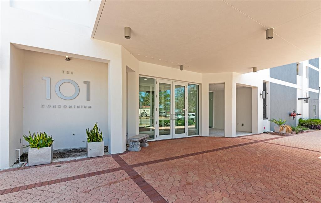 101 South Gulfstream Avenue, Unit 16C Sarasota, FL 34236 - Photo 57 of 86