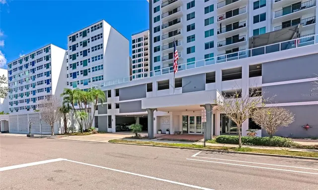 $524,900 | 101 South Gulfstream Avenue, Unit 16C, Sarasota, FL 34236