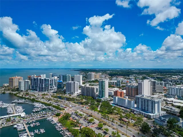 $524,900 | 101 South Gulfstream Avenue, Unit 16C, Sarasota, FL 34236