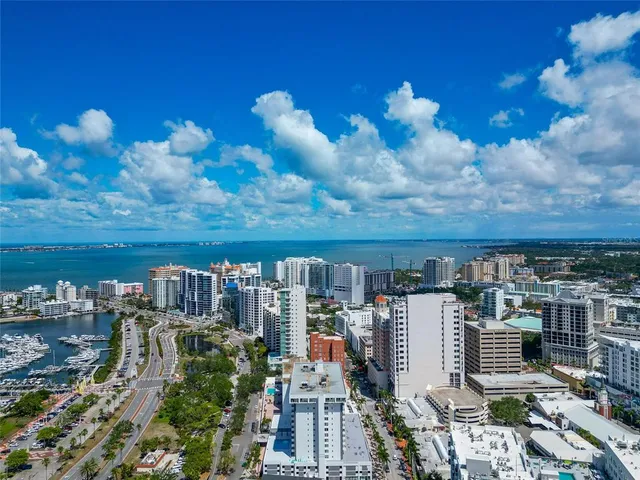 $524,900 | 101 South Gulfstream Avenue, Unit 16C, Sarasota, FL 34236