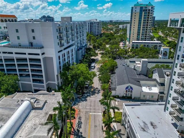 $524,900 | 101 South Gulfstream Avenue, Unit 16C, Sarasota, FL 34236