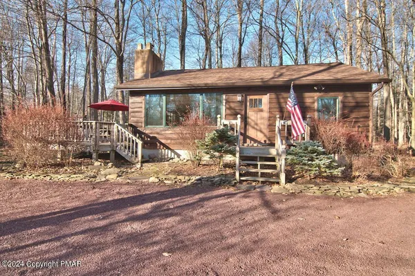 $389,000 | 5187 Woodland Avenue, Pocono Pines, PA 18350