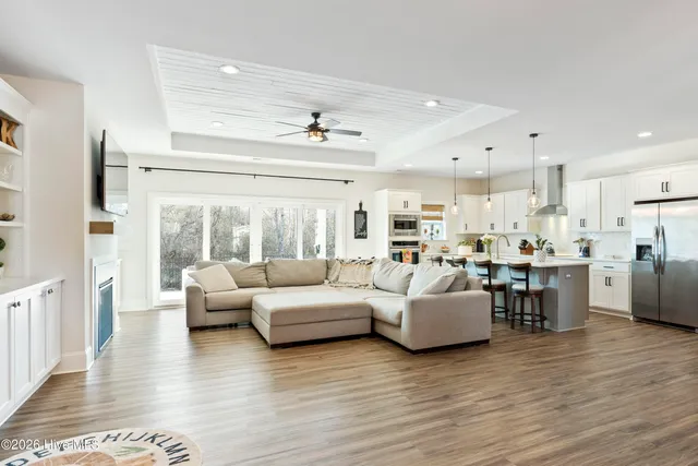 $600,000 | 66 Lemongrass Court, Hampstead, NC 28443