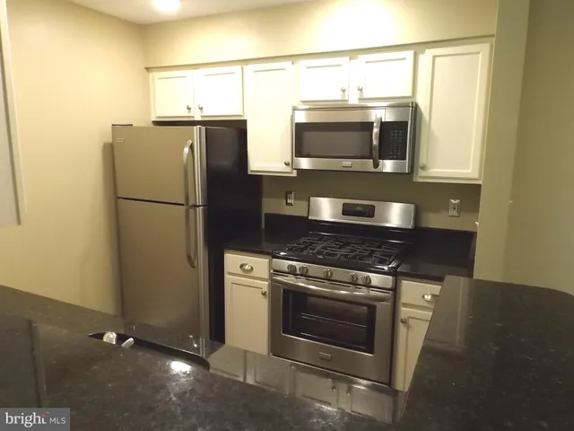 $2,000 | 8911 Town Center Circle, Unit 4208, Upper Marlboro, MD 20774