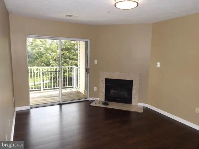 $2,000 | 8911 Town Center Circle, Unit 4208, Upper Marlboro, MD 20774