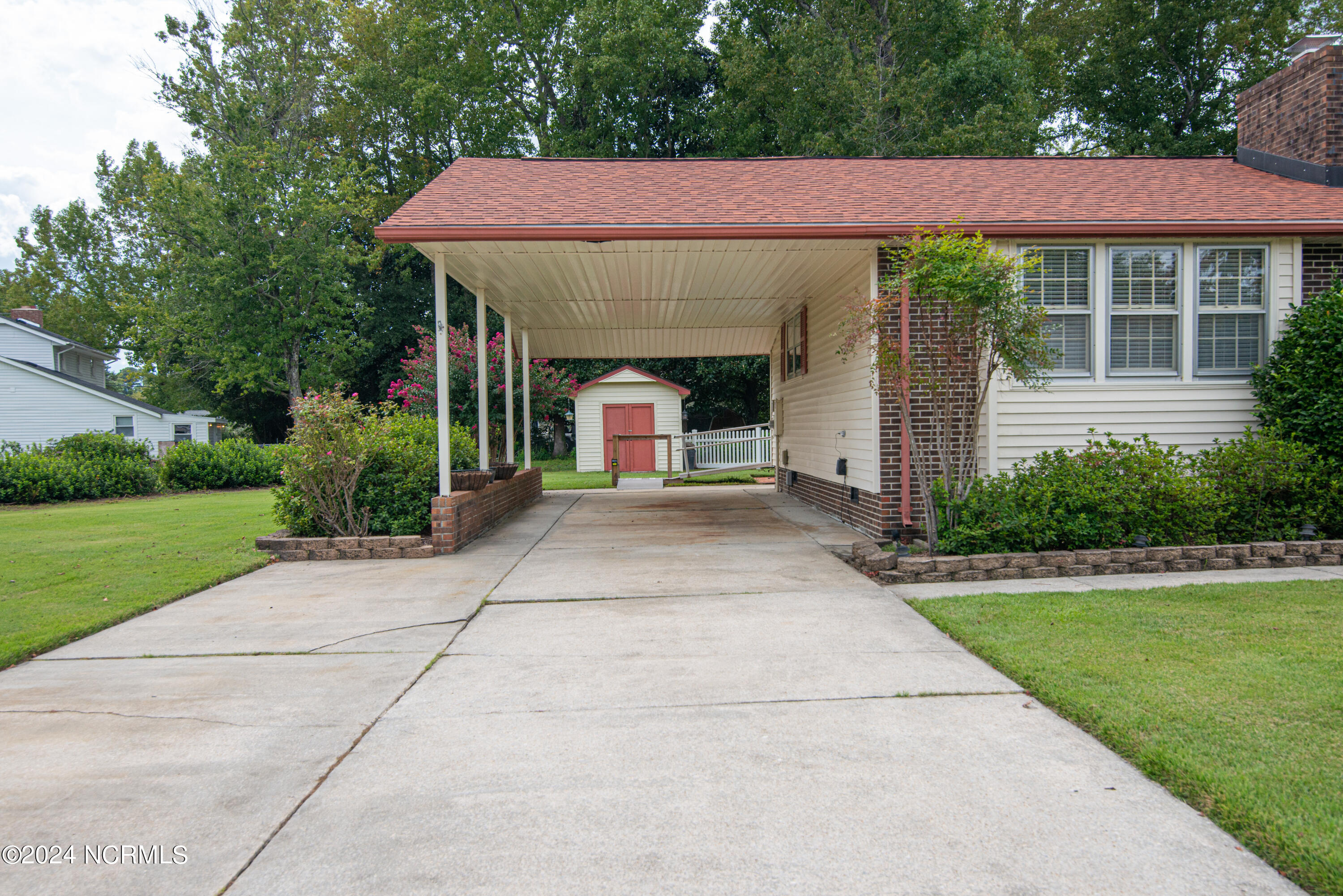 1103 Decatur Road Jacksonville, NC 28540 - Photo 6 of 48 DSC_8920