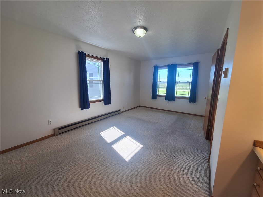 280 Jones Road Wellington, OH 44090 - Photo 8 of 20 Has a walk in closet.