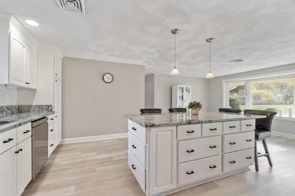 $799,800 | 15 San Mateo Drive, Chelmsford, MA 01824