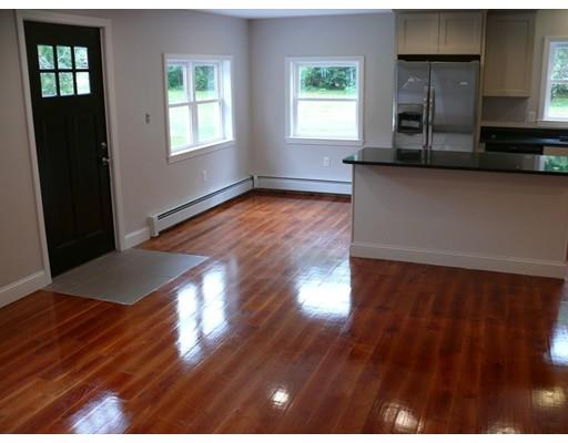 65 Warren Road Townsend, MA 01469 - Photo 9 of 27