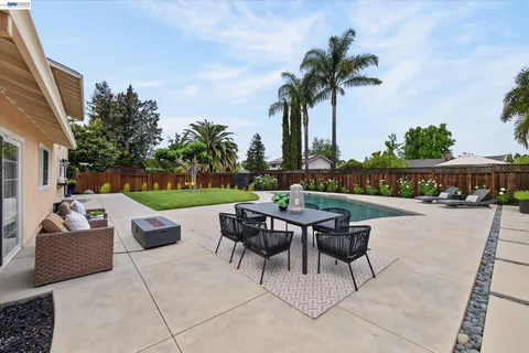$1,600,000 | 728 Polaris Way, Livermore, CA 94550