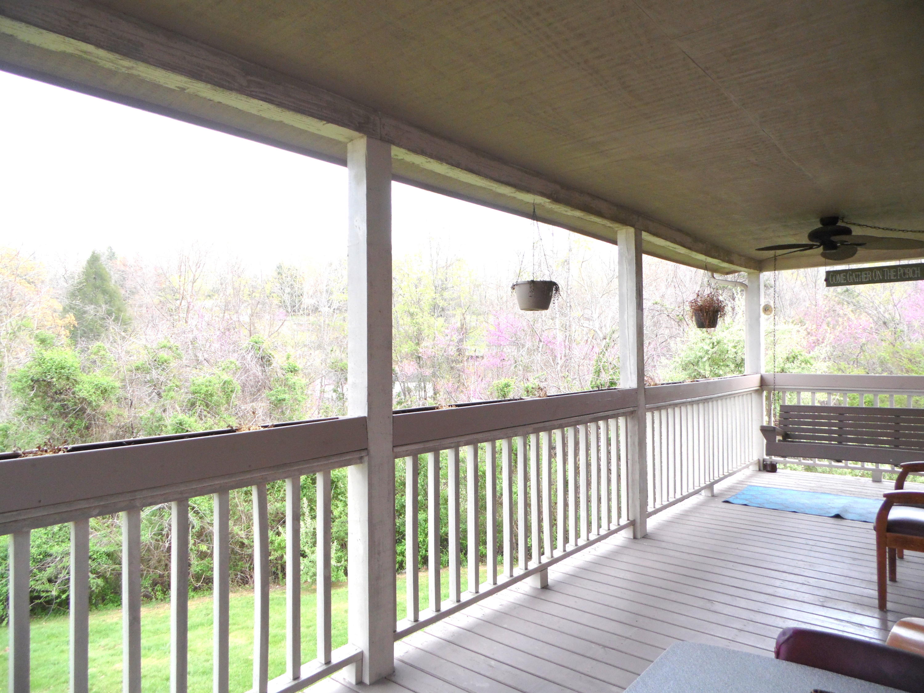 380 Stone Mill Road Jacksboro, TN 37757 - Photo 10 of 29 Front porch