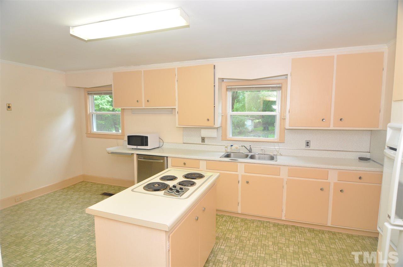 4011 West Cornwallis Road Durham, NC 27705 - Photo 5 of 25 Gallery Image 5