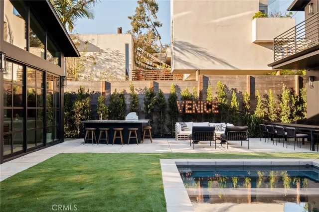 $26,000 | 354 5th, Venice, CA 90291