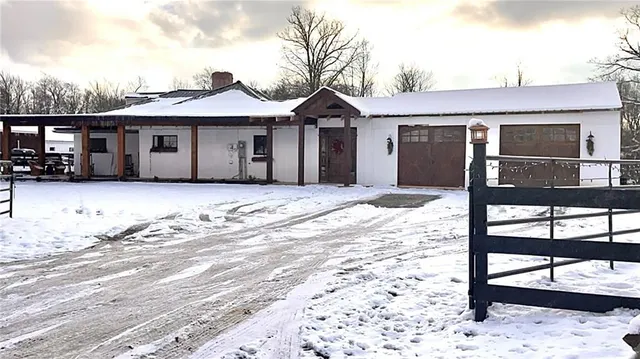 $400,000 | 3310 Highway 31, Acme, PA 15610