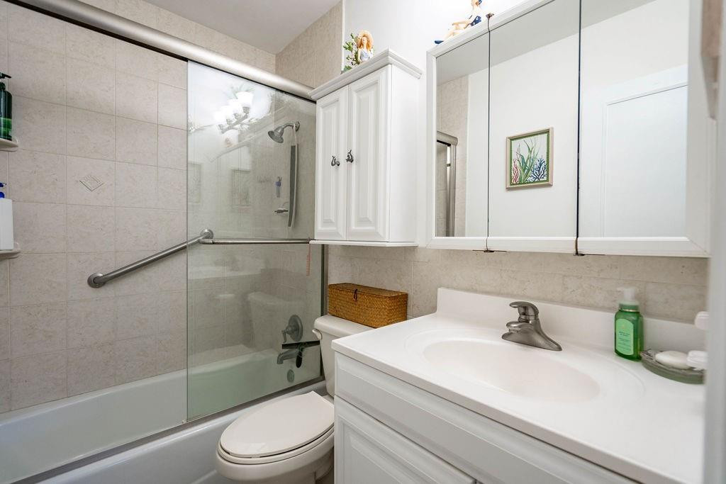 2100 Northeast 38th Street, Unit 229 Lighthouse Point, FL 33064 - Photo 11 of 22 Photo 11