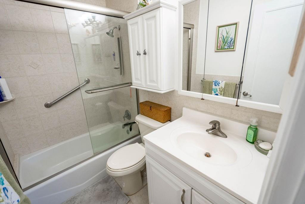 2100 Northeast 38th Street, Unit 229 Lighthouse Point, FL 33064 - Photo 13 of 22 Photo 13