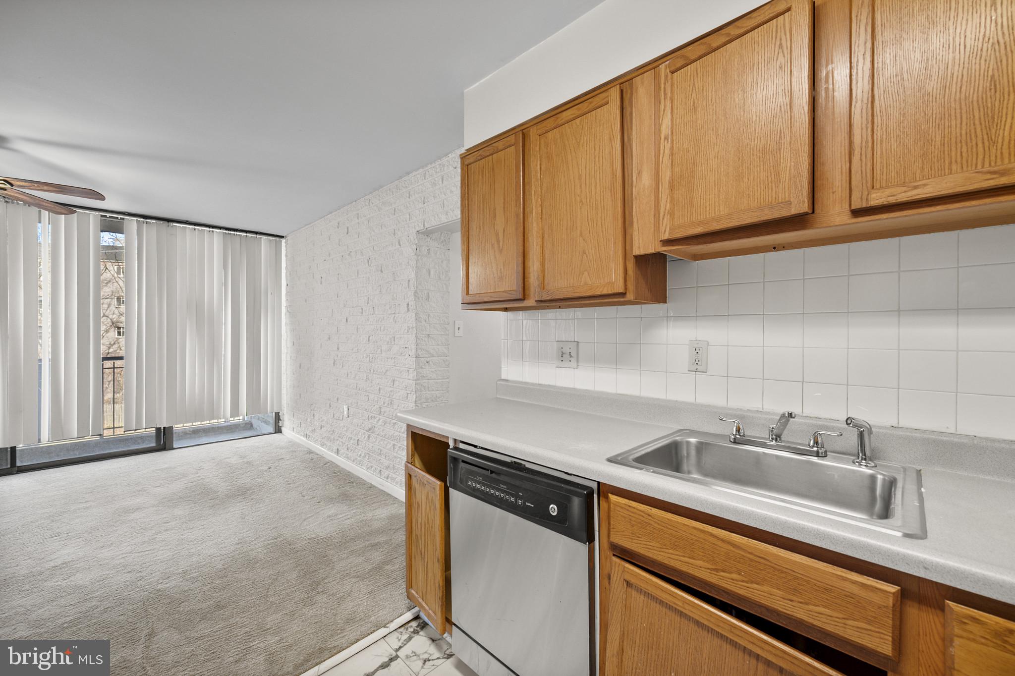 1824 Metzerott Road, Unit 301 Hyattsville, MD 20783 - Photo 12 of 28