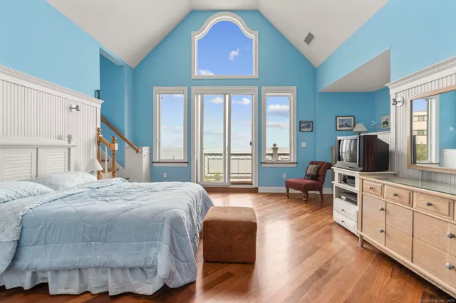 $5,500,000 | 1410 South Pine Creek Road, Fairfield, CT 06824