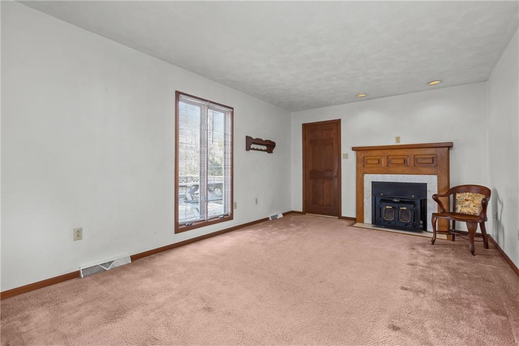 226 Chubbic Road Canonsburg, PA 15317 - Photo 8 of 38 Gallery Image 8