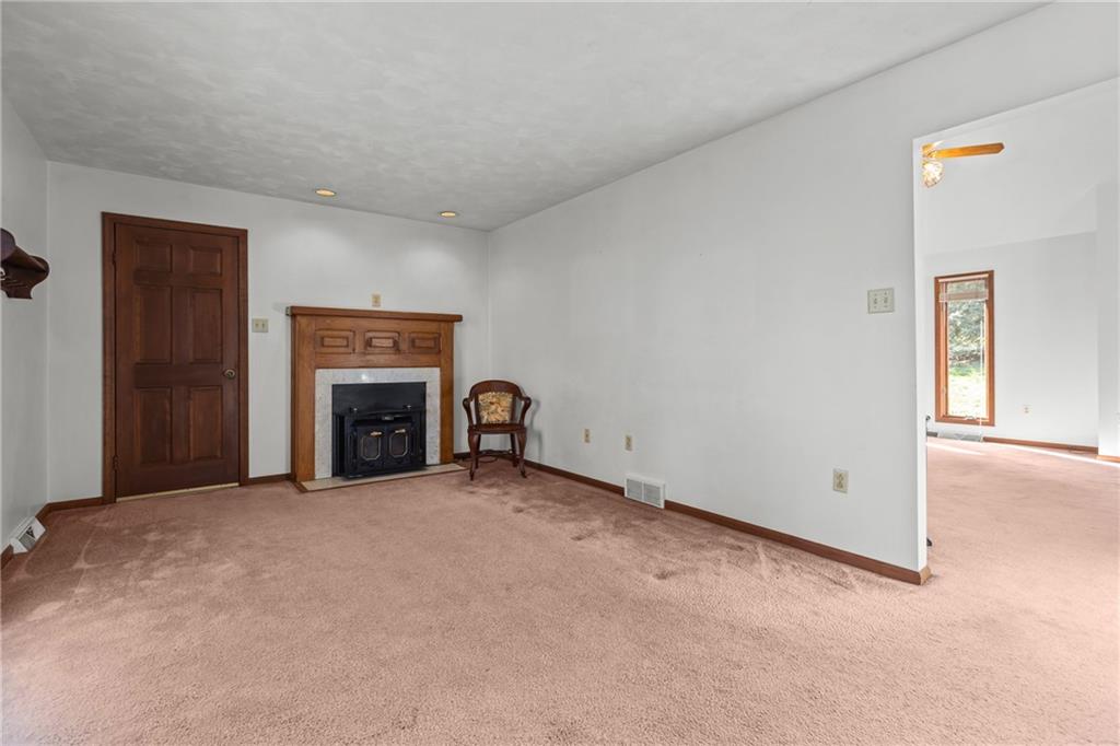 226 Chubbic Road Canonsburg, PA 15317 - Photo 9 of 38 Gallery Image 9