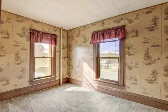 $199,000 | 26381 West Mondovi Street, Eleva, WI 54738