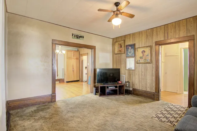 $199,000 | 26381 West Mondovi Street, Eleva, WI 54738