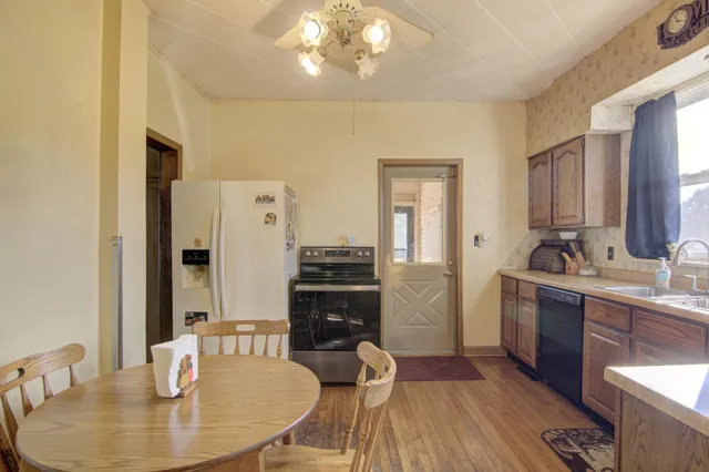 $199,000 | 26381 West Mondovi Street, Eleva, WI 54738