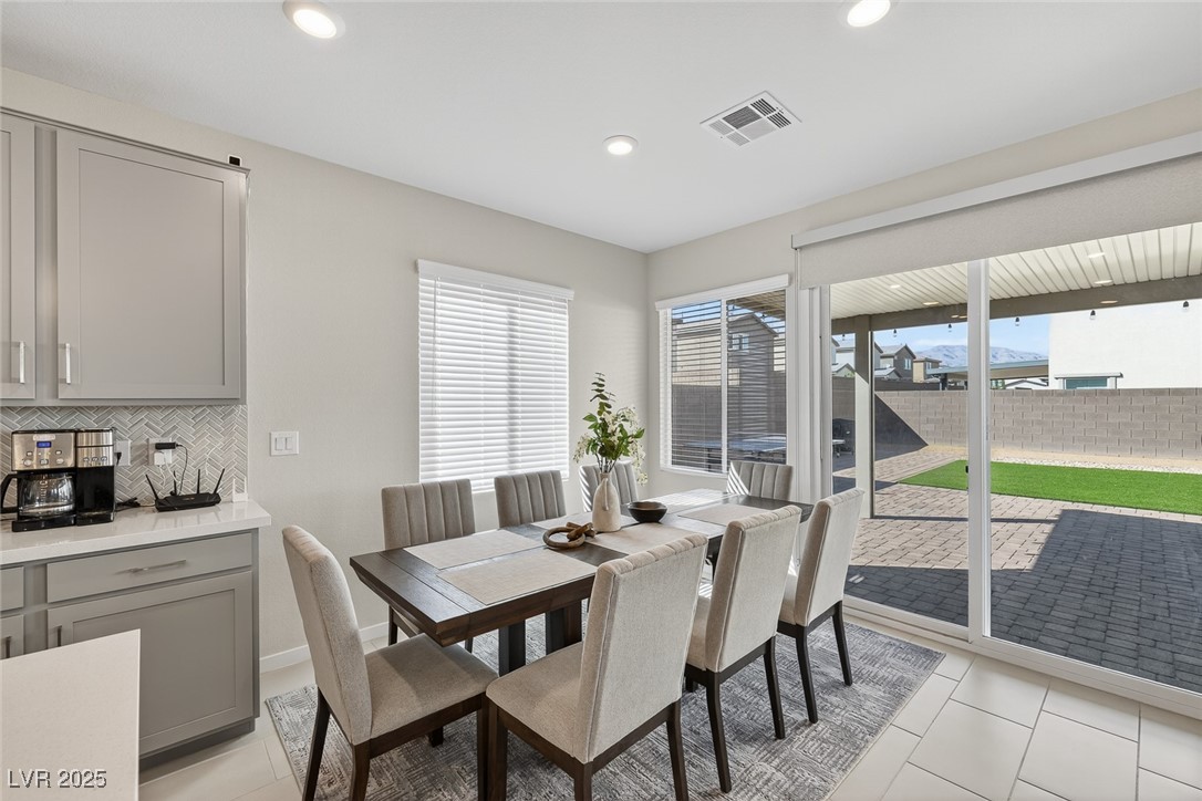 2728 High Echelon Road North Las Vegas, NV 89086 - Photo 11 of 49