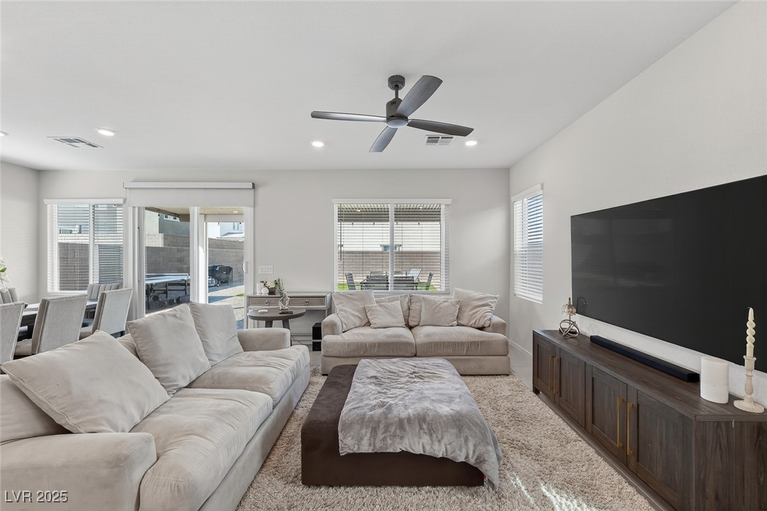 2728 High Echelon Road North Las Vegas, NV 89086 - Photo 16 of 49