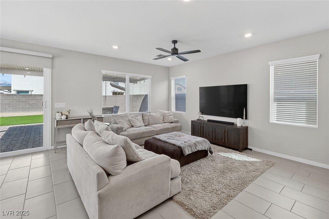 2728 High Echelon Road North Las Vegas, NV 89086 - Photo 17 of 49