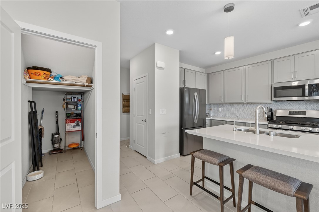 2728 High Echelon Road North Las Vegas, NV 89086 - Photo 21 of 49