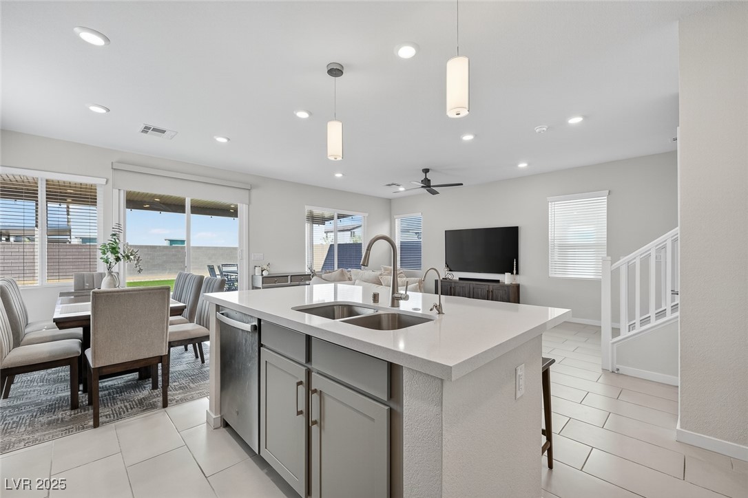 2728 High Echelon Road North Las Vegas, NV 89086 - Photo 8 of 49