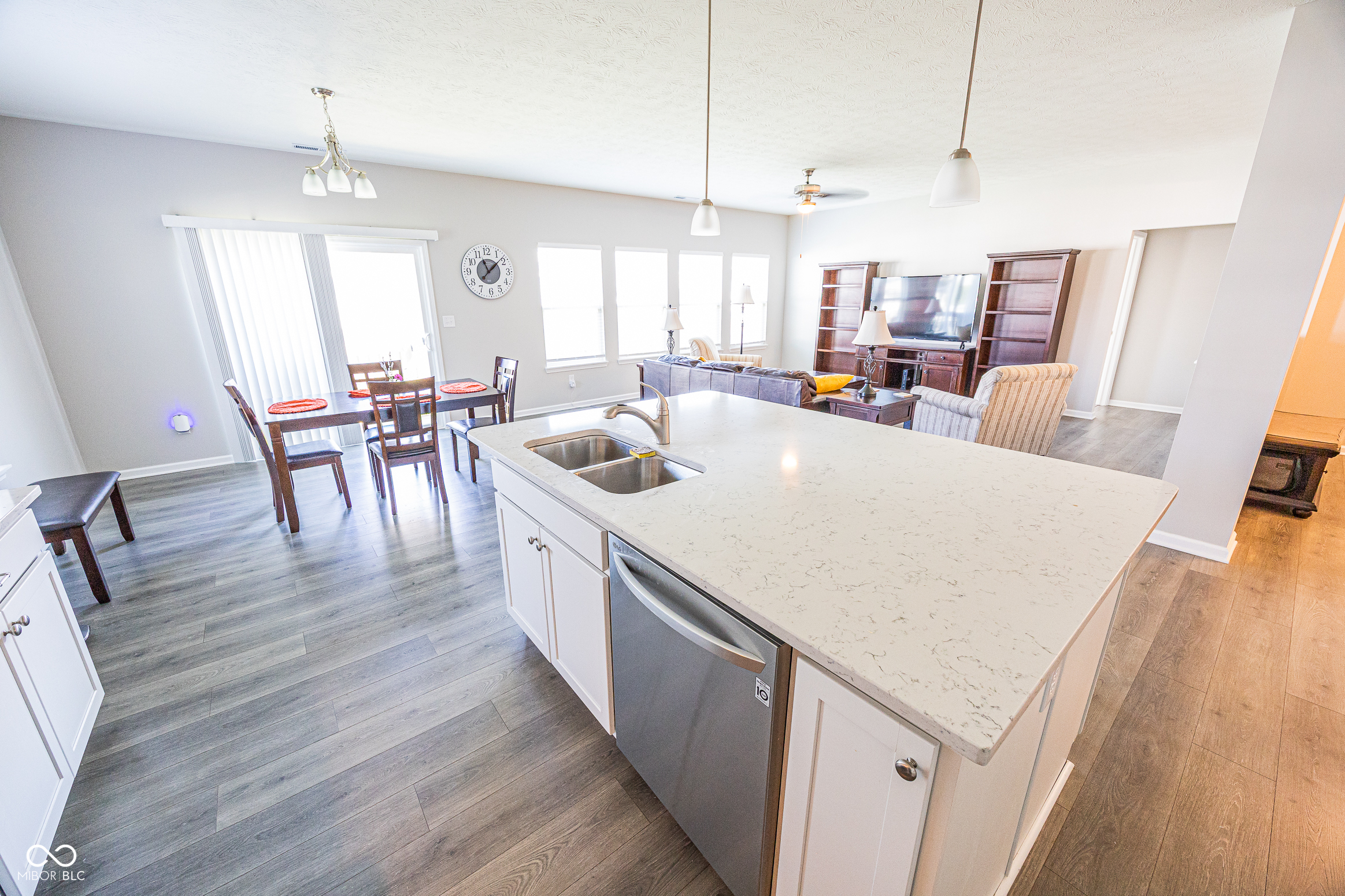 8822 Rowling Way Indianapolis, IN 46239 - Photo 12 of 44