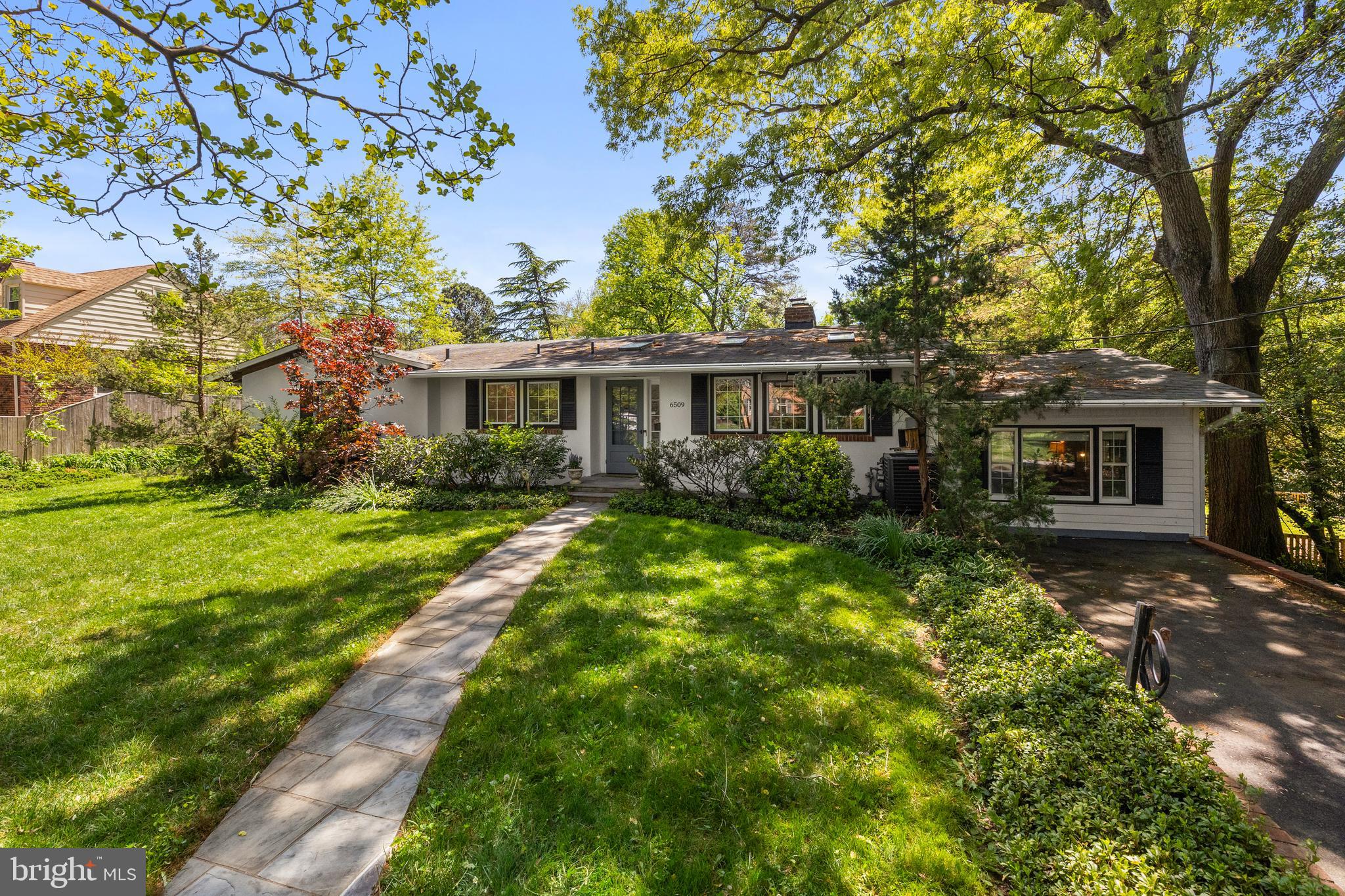 6509 Spring Terrace Falls Church, VA 22042 - Photo 2 of 89 Gallery Image 2