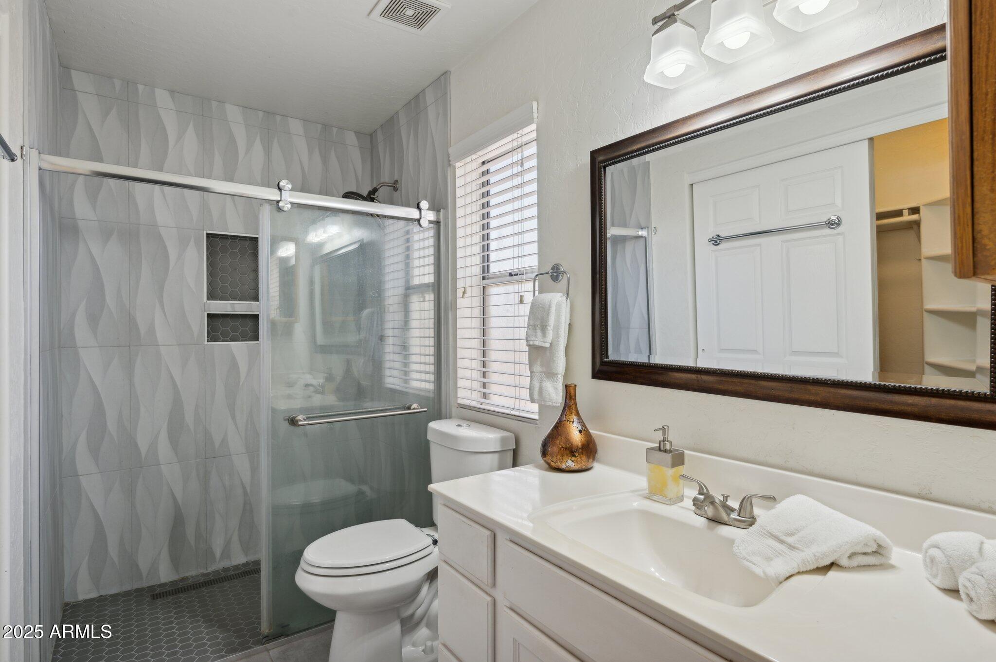 3202 East Decatur Street Mesa, AZ 85213 - Photo 14 of 51 Master Bath