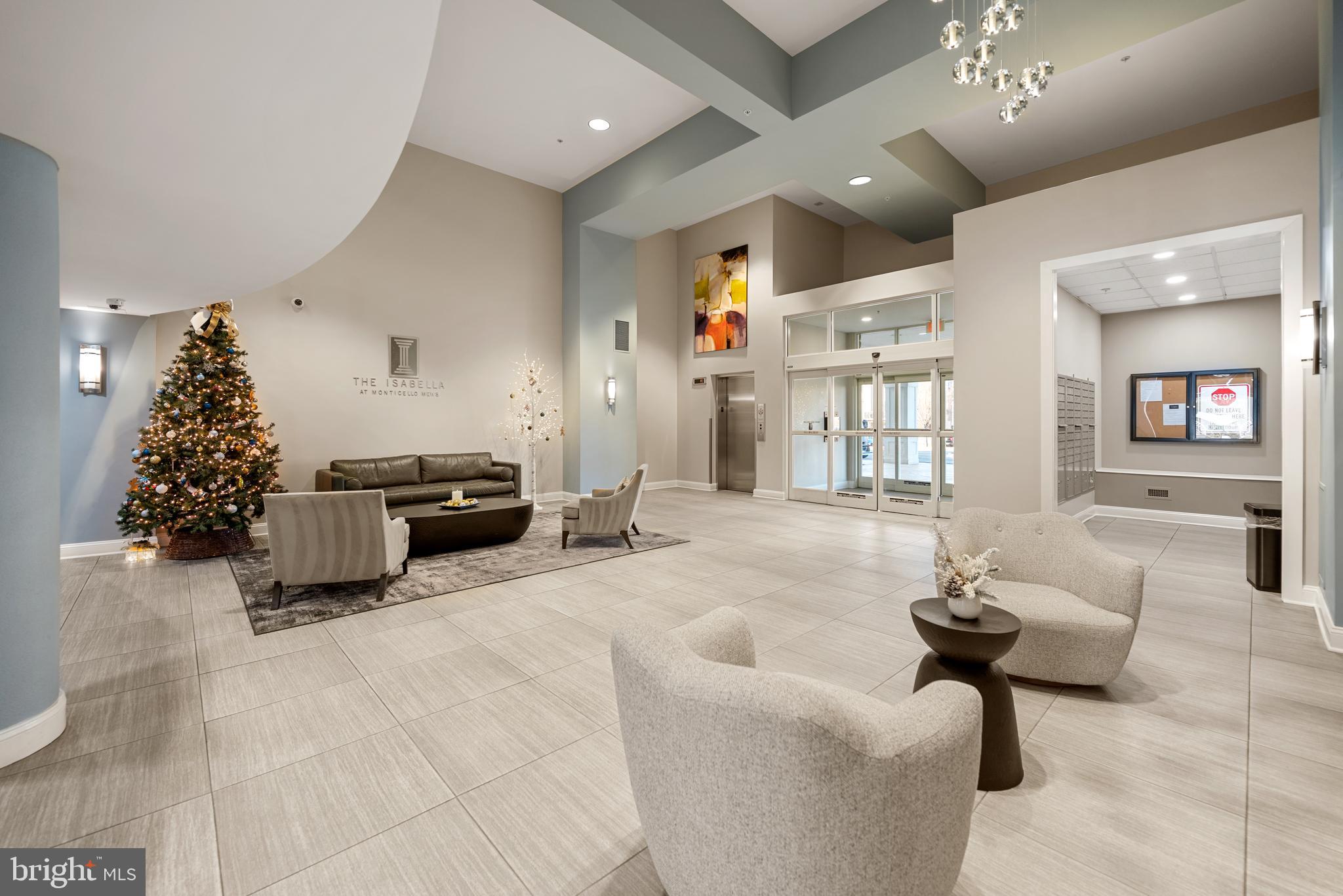 6301 Edsall Road, Unit 323 Alexandria, VA 22312 - Photo 19 of 27 a living room with furniture