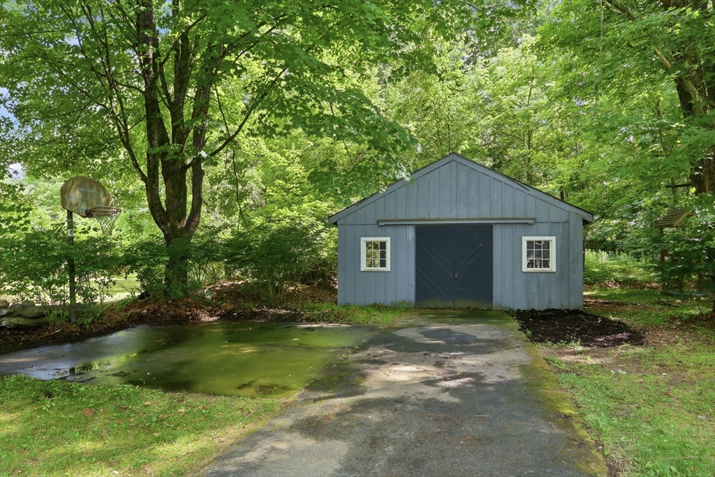 313 Berlin Road Bolton, MA 01740 - Photo 38 of 41
