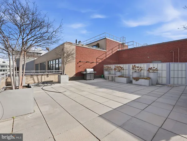 $815,000 | 1440 Church Street Northwest, Unit 401, Washington, DC 20005