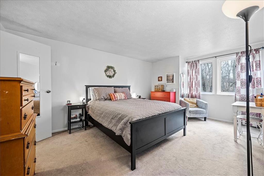 323 Ridge Point Circle, Unit 22A Bridgeville, PA 15017 - Photo 12 of 19 Gallery Image 12