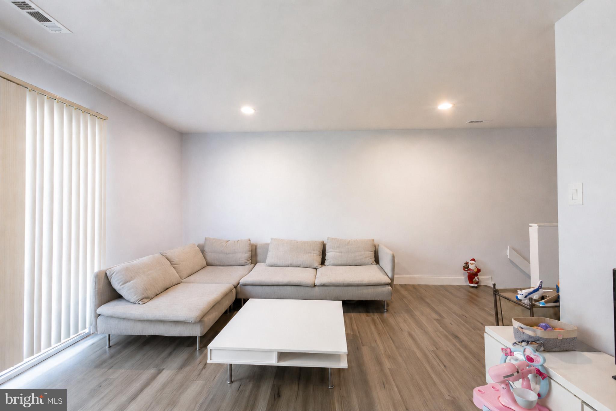 43 Buttonwood Road Voorhees, NJ 08043 - Photo 21 of 33
