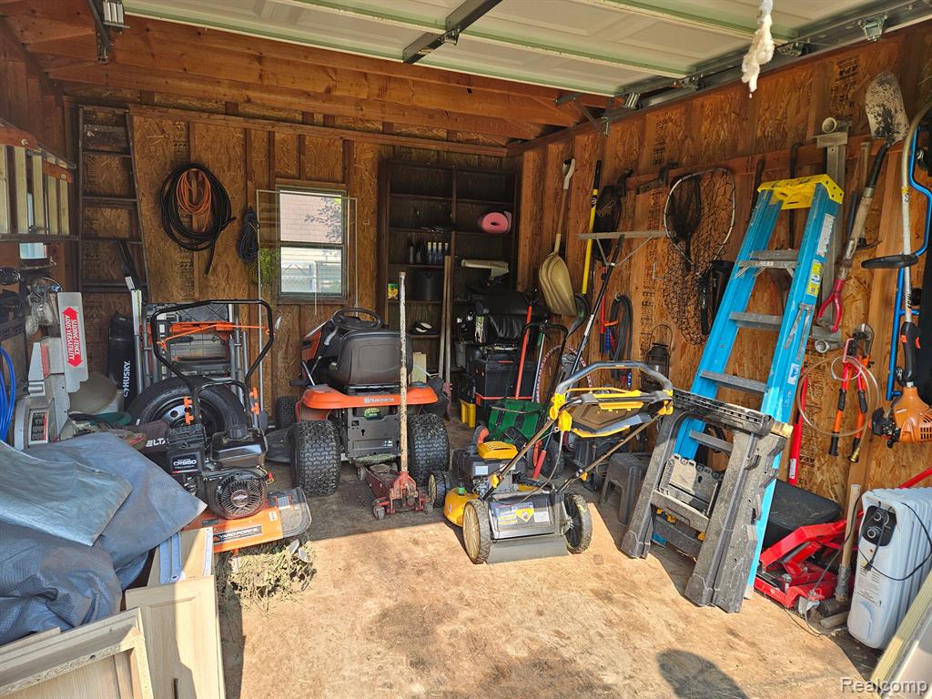 9382 Corunna Road Swartz Creek, MI 48473 - Photo 18 of 48 Gallery Image 18